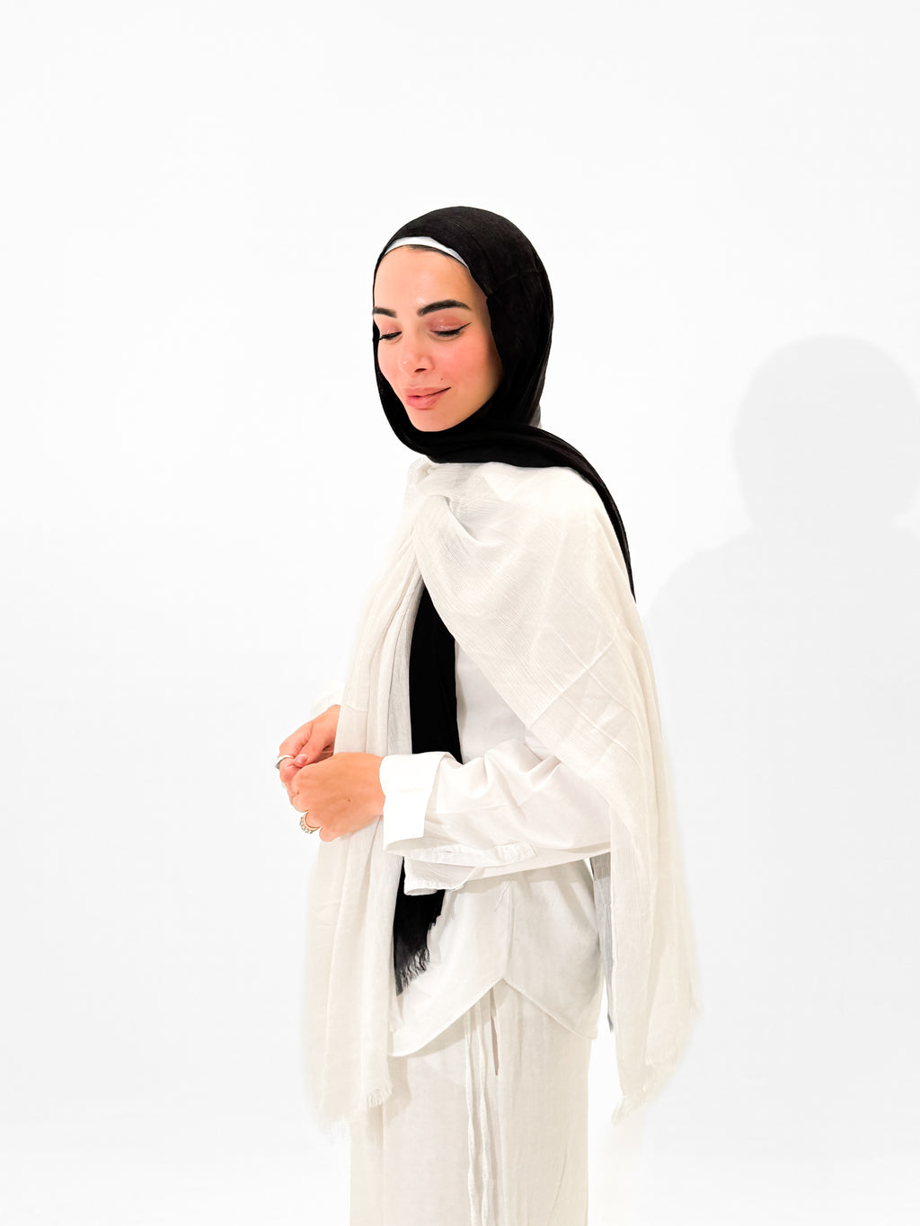 Gradient Linen scarf - Black & White