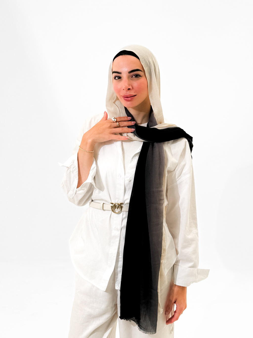 Gradinet Linen scarf - Black & Beige