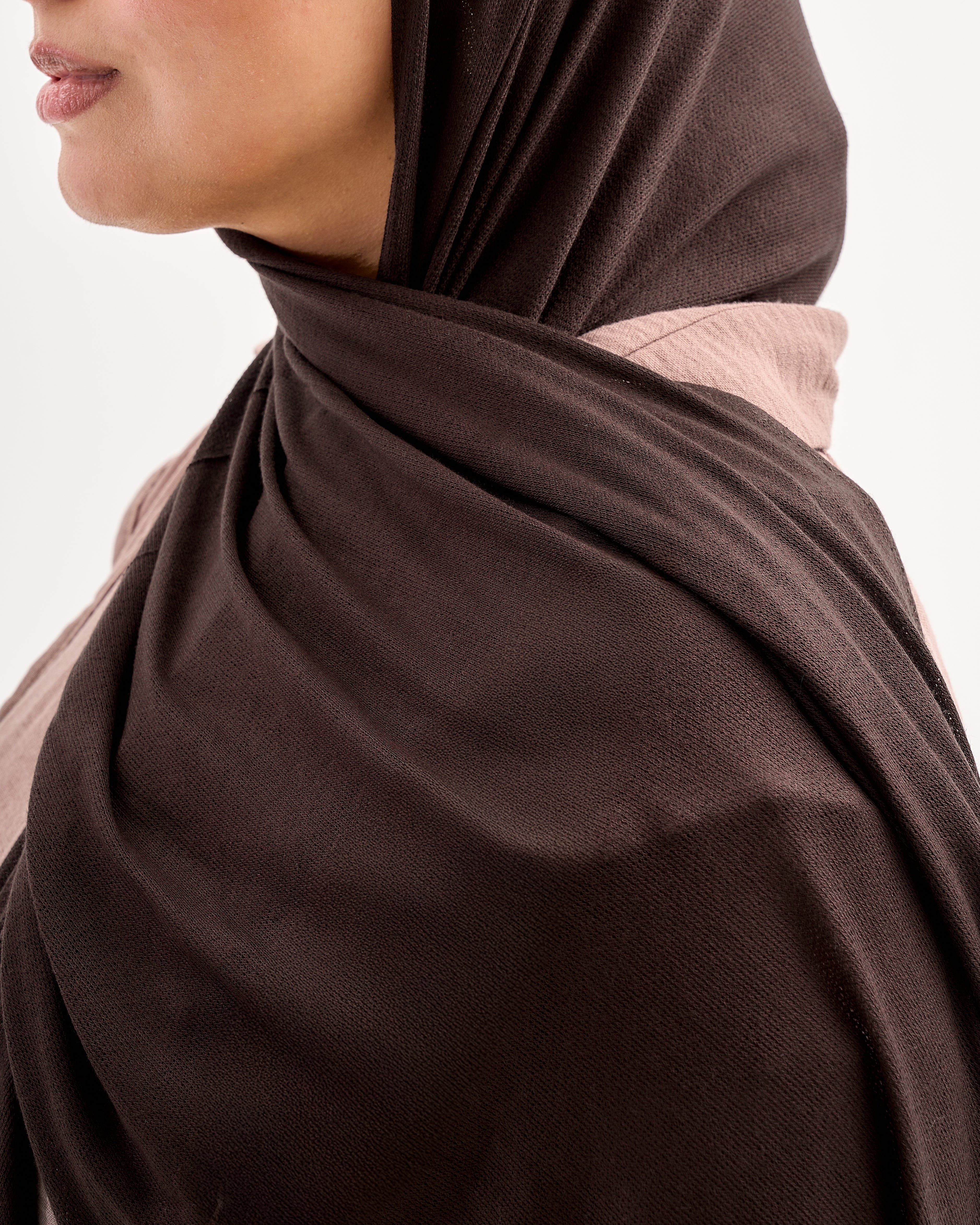 Light weaves lycra scarf - Dark Brown